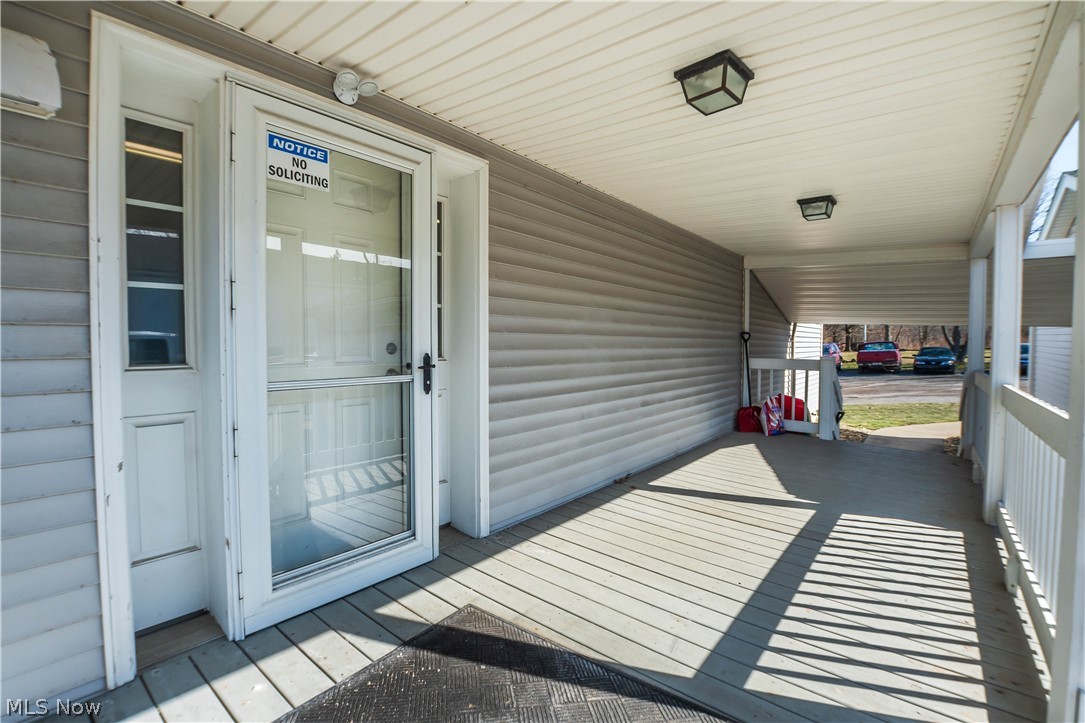 13390 Ravenna Avenue NE Hartville OH 44632