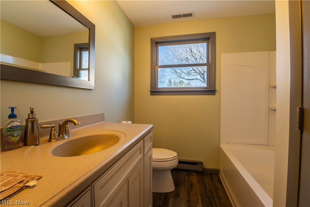 13390 Ravenna Avenue NE Hartville OH 44632