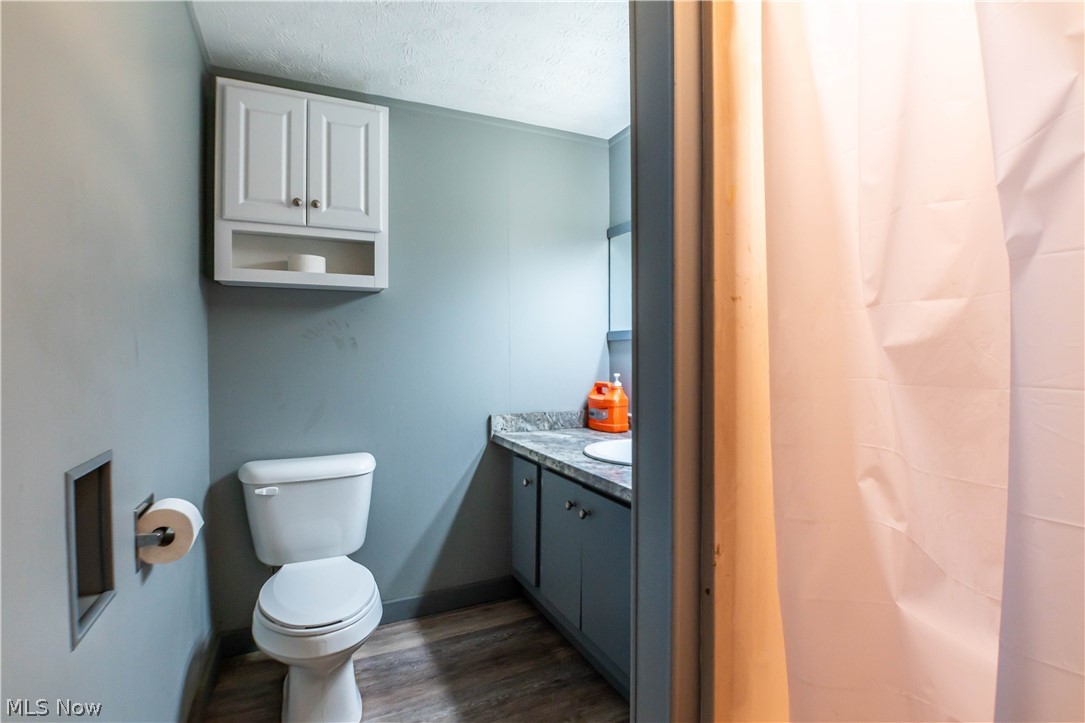 13390 Ravenna Avenue NE Hartville OH 44632