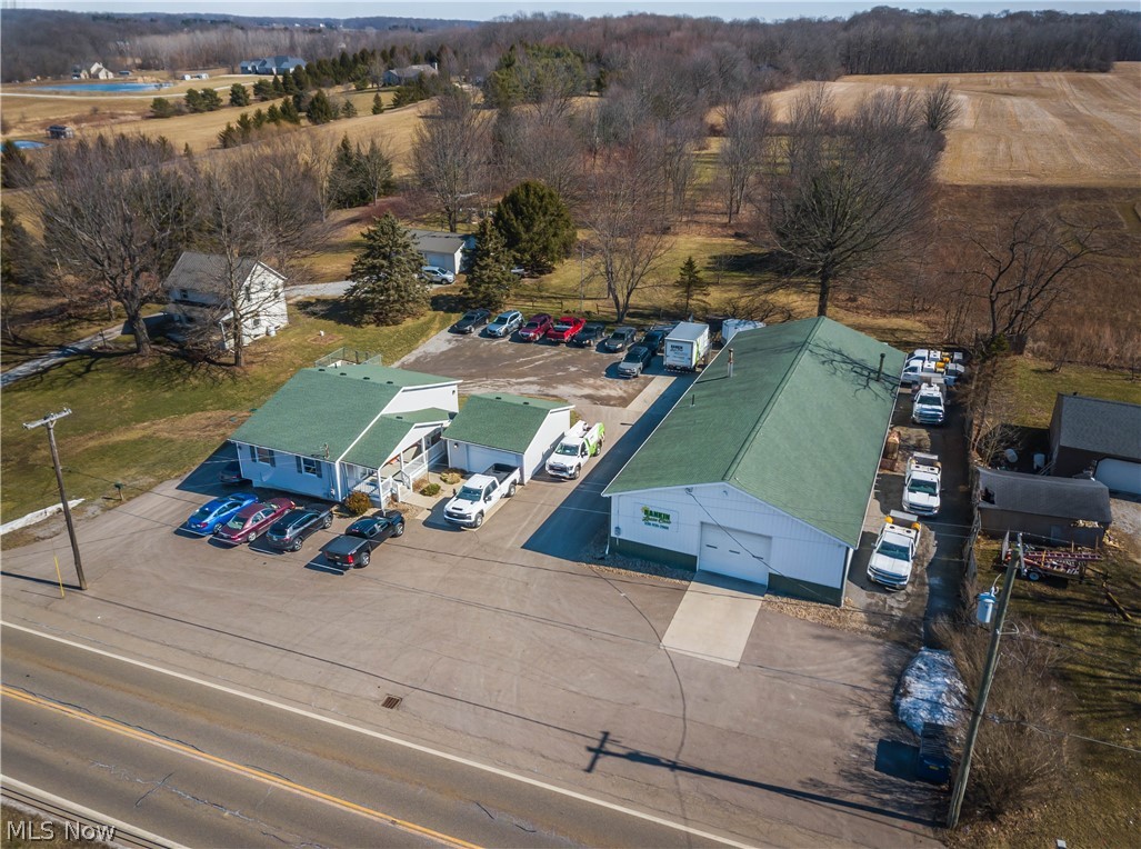 13390 Ravenna Avenue NE Hartville OH 44632