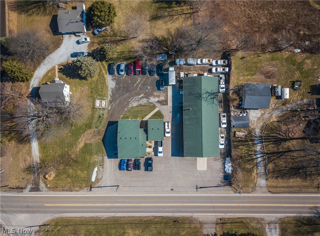 13390 Ravenna Avenue NE Hartville OH 44632