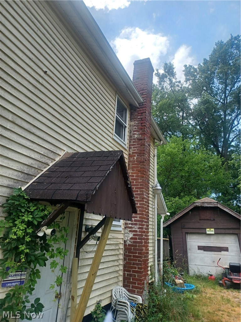 718 Hillsdale Warren OH 44485
