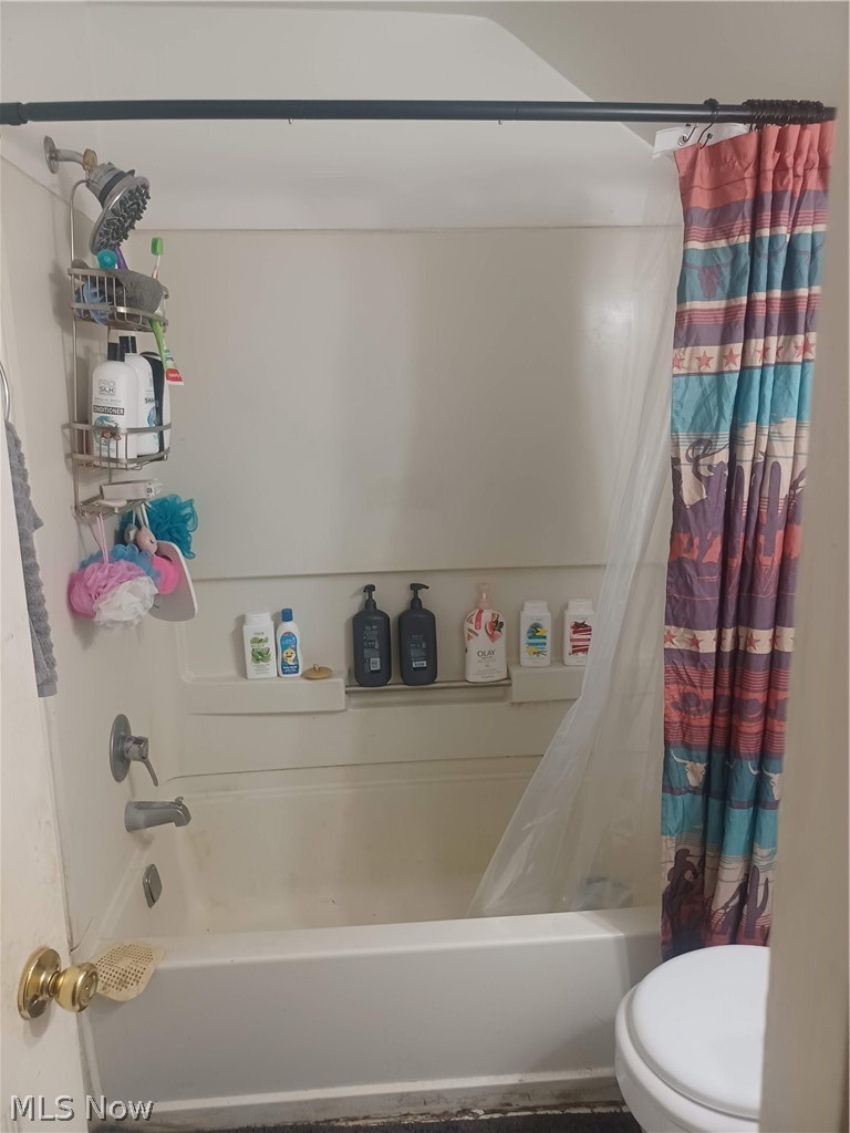 718 Hillsdale Warren OH 44485