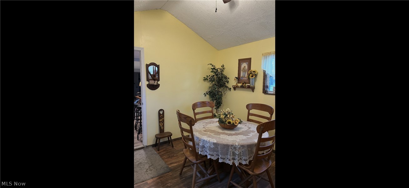 16726 Oakwood Drive Lake Milton OH 44429