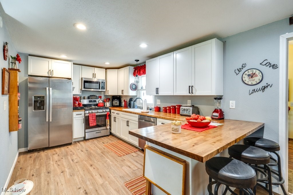 16726 Oakwood Drive Lake Milton OH 44429