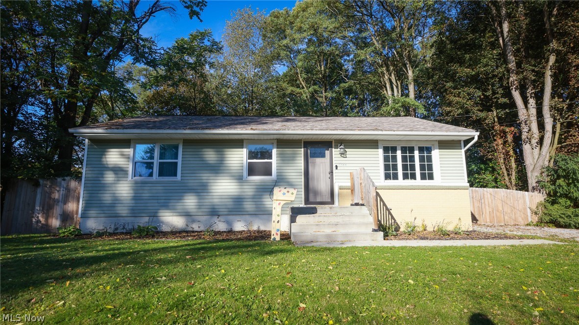 1344 Pontiac Avenue Akron OH 44307