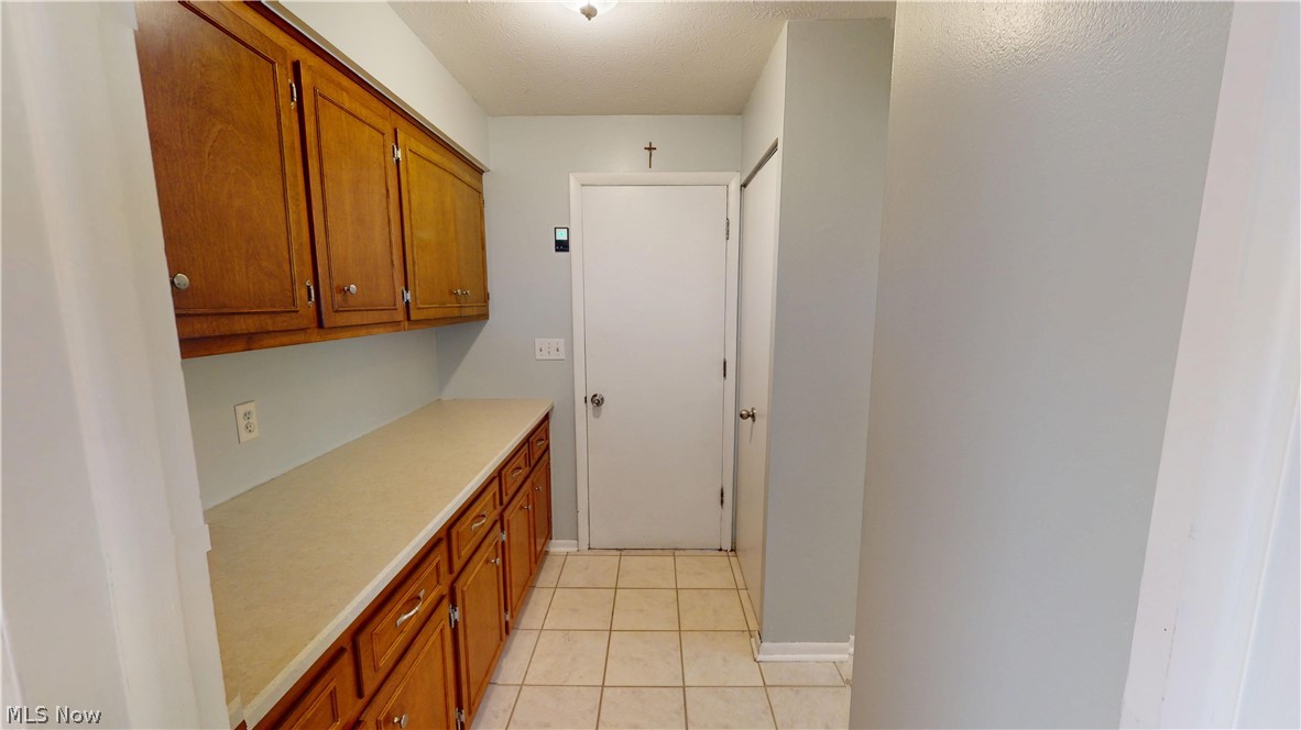 9563 Whitewood Road Brecksville OH 44141