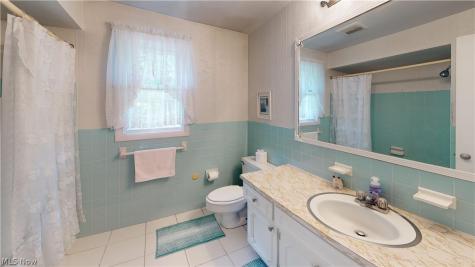 9563 Whitewood Road Brecksville OH 44141