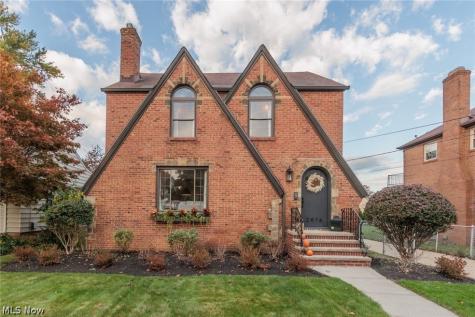 2876 Lakeview Avenue Rocky River OH 44116