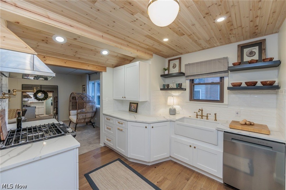 2876 Lakeview Avenue Rocky River OH 44116