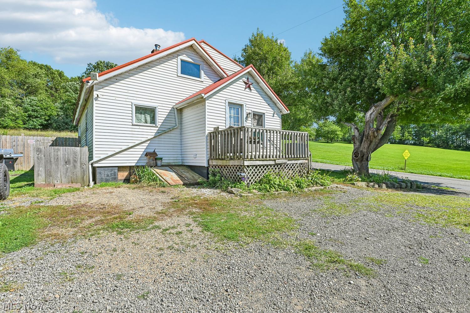 145 Arbor Road NW Minerva OH 44657
