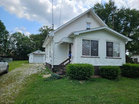 14960 Elmside Street NE Alliance OH 44601