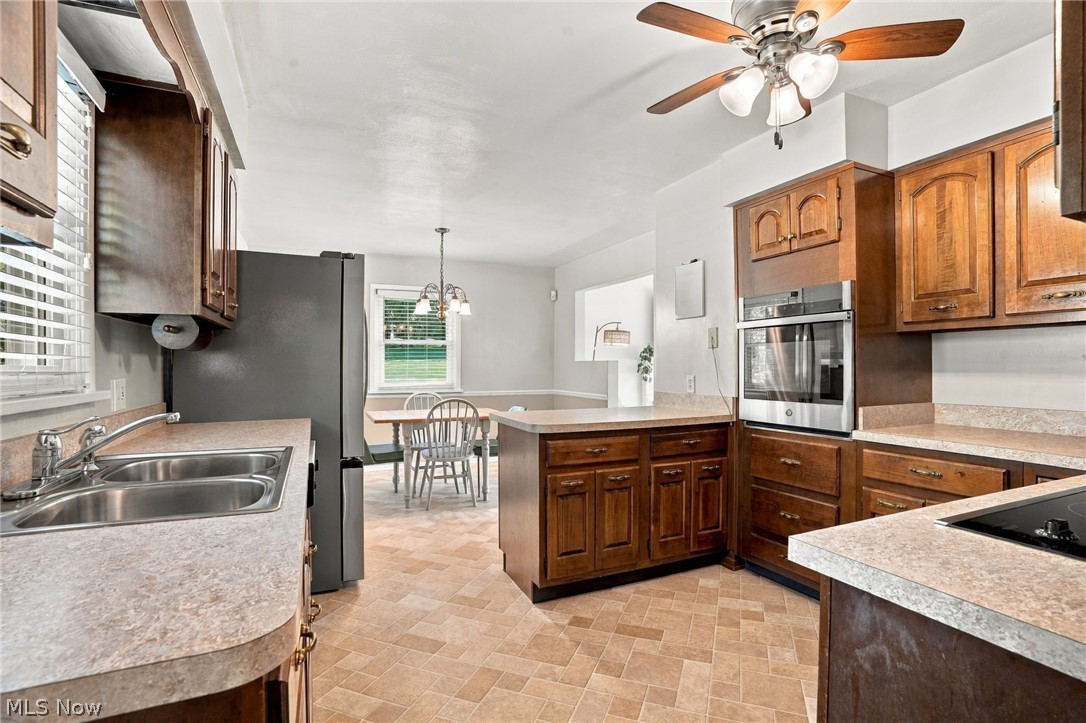 1367 Cherry Lane Uniontown OH 44685