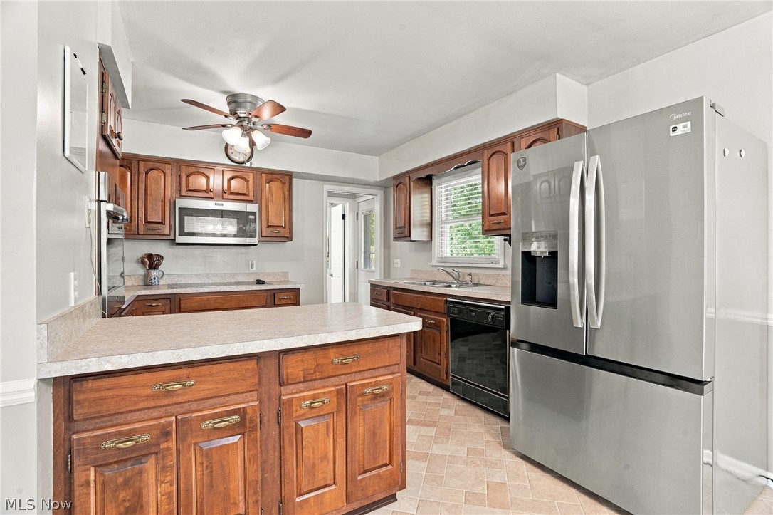 1367 Cherry Lane Uniontown OH 44685