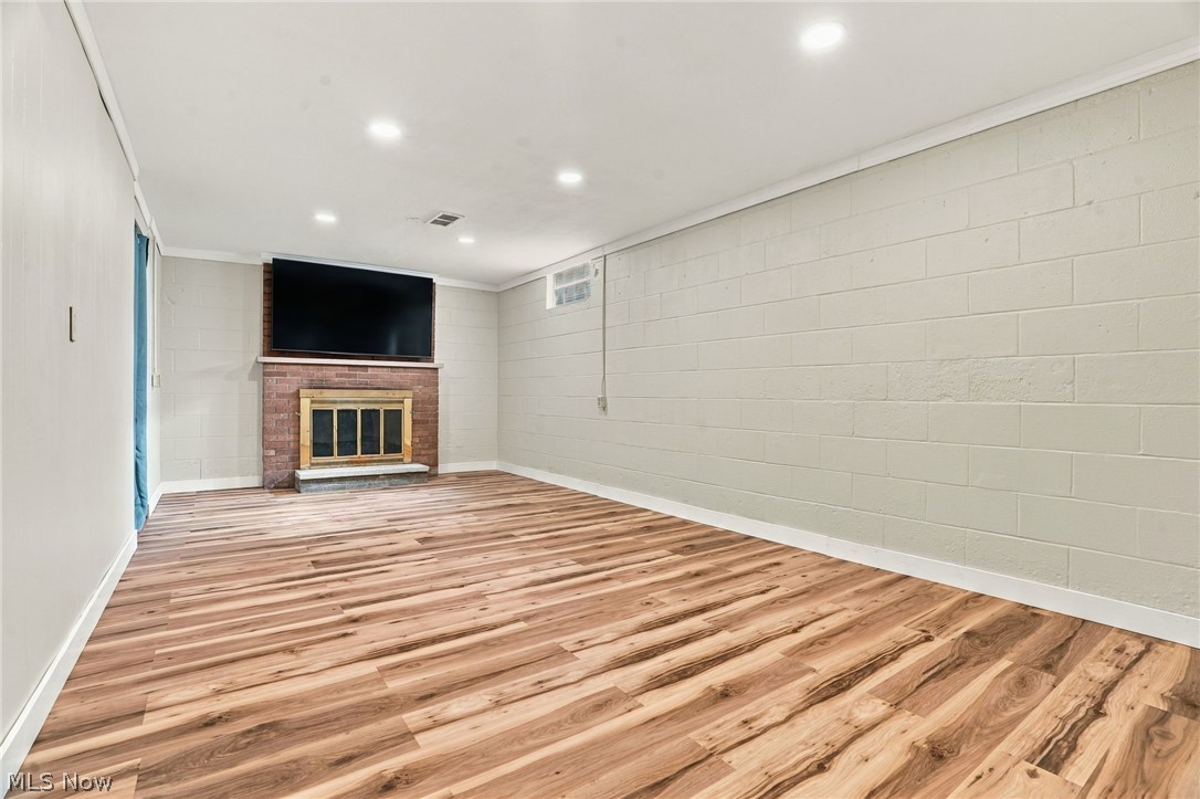 1367 Cherry Lane Uniontown OH 44685