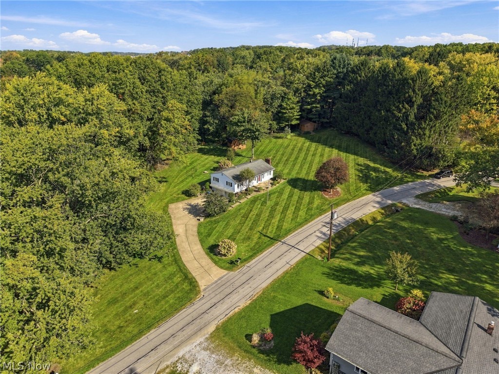 1367 Cherry Lane Uniontown OH 44685