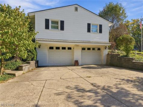 1367 Cherry Lane Uniontown OH 44685