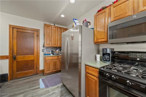 1685 E 36th Street Lorain OH 44055