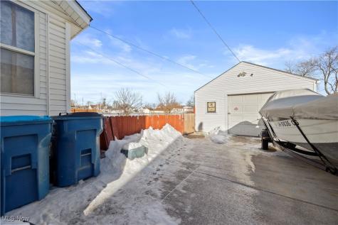 1685 E 36th Street Lorain OH 44055
