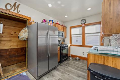1685 E 36th Street Lorain OH 44055