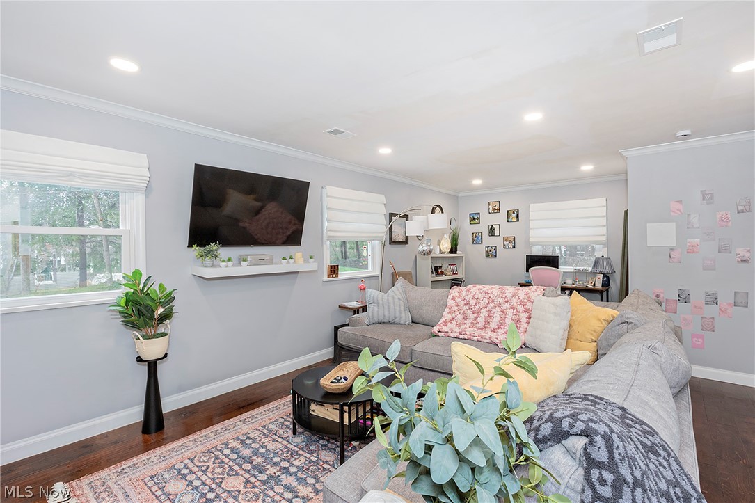 20 Kenton Road Chagrin Falls OH 44022