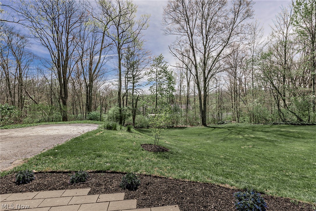 20 Kenton Road Chagrin Falls OH 44022