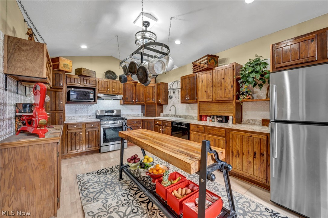 4020 Faircrest Street SW Canton OH 44706