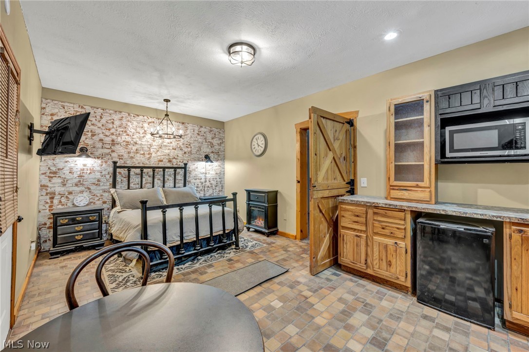 4020 Faircrest Street SW Canton OH 44706
