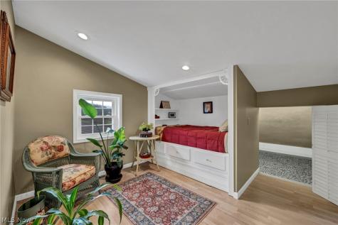 4020 Faircrest Street SW Canton OH 44706