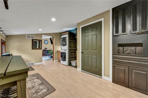 4020 Faircrest Street SW Canton OH 44706