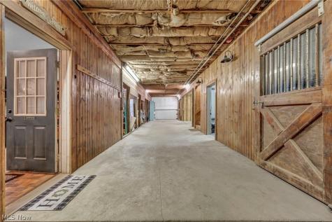4020 Faircrest Street SW Canton OH 44706