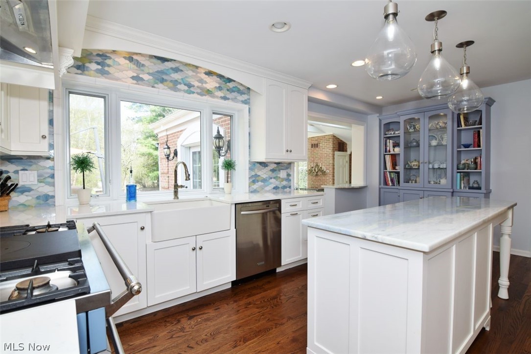 32750 Meadowlark Way Pepper Pike OH 44124