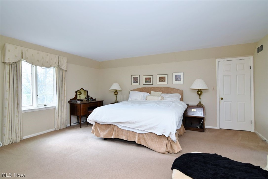 32750 Meadowlark Way Pepper Pike OH 44124