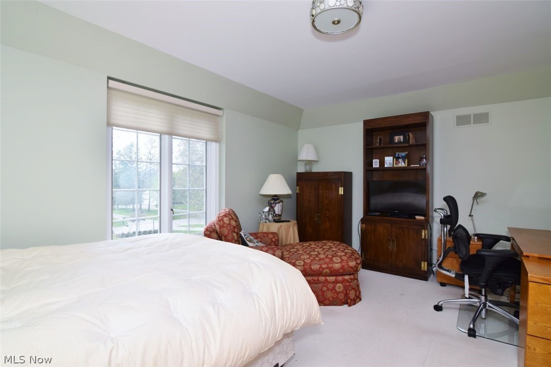 32750 Meadowlark Way Pepper Pike OH 44124