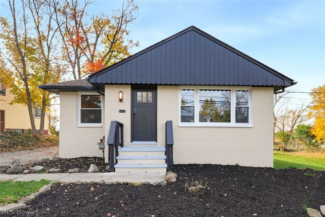 24706 Emery Road Warrensville Heights OH 44128