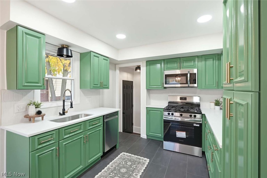 24706 Emery Road Warrensville Heights OH 44128