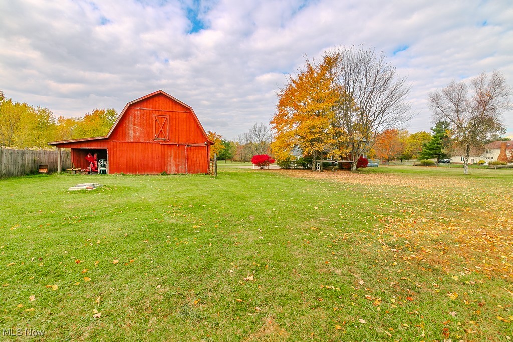 10315 Pinegate Drive Chardon OH 44024