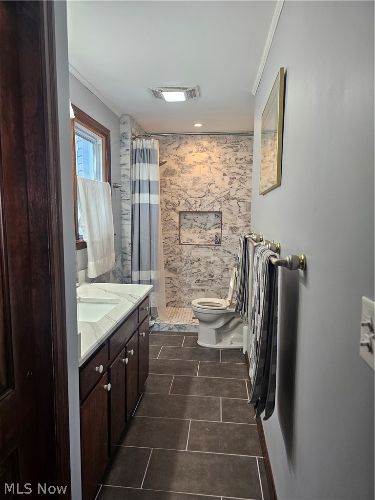 570 E Bell Avenue Mcconnelsville OH 43756
