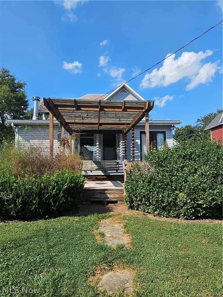 570 E Bell Avenue Mcconnelsville OH 43756