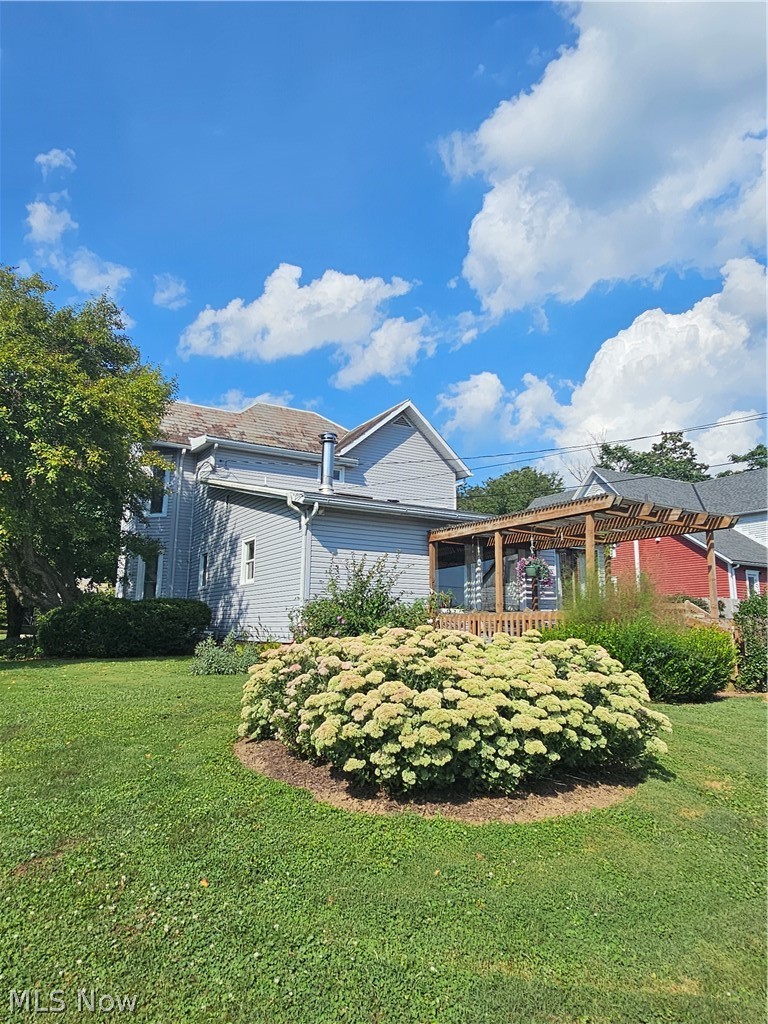 570 E Bell Avenue Mcconnelsville OH 43756