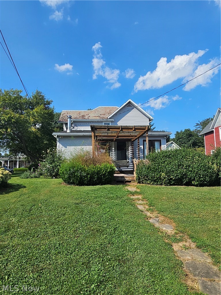 570 E Bell Avenue Mcconnelsville OH 43756