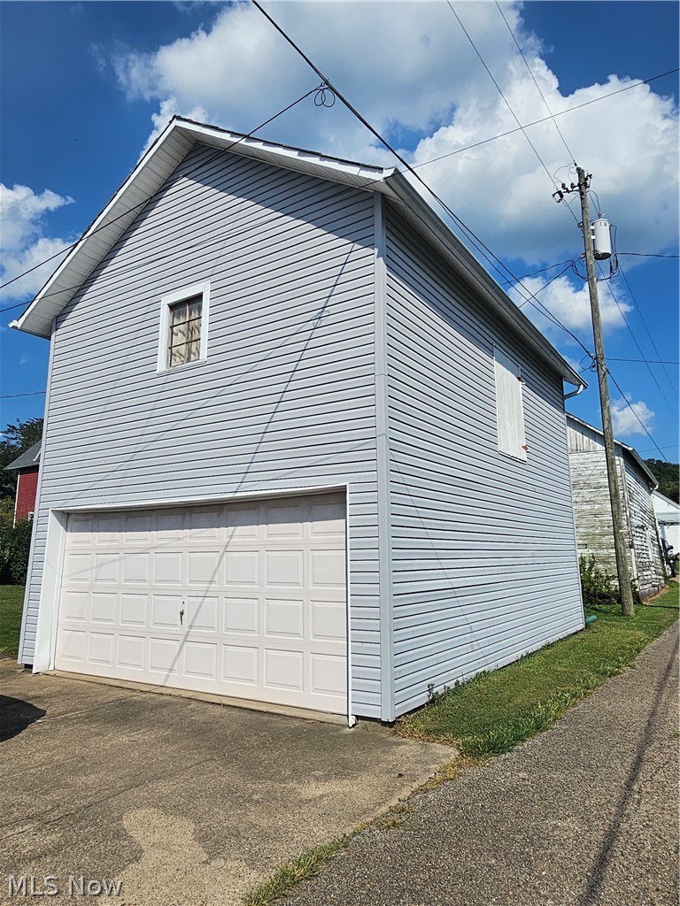 570 E Bell Avenue Mcconnelsville OH 43756