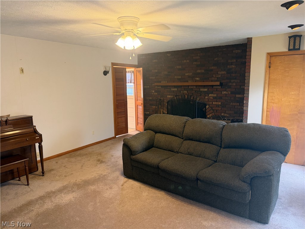 17570 Lakewood Avenue Lake Milton OH 44429
