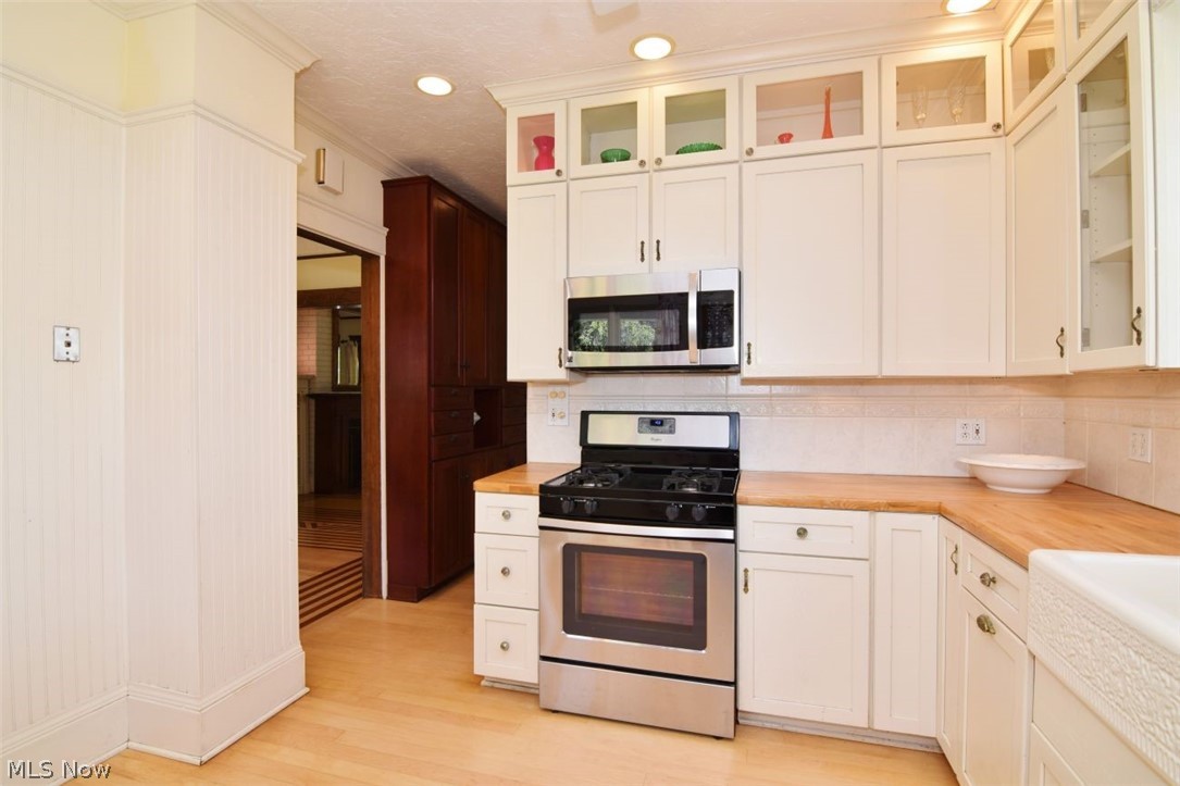 1257 Giel Avenue Lakewood OH 44107