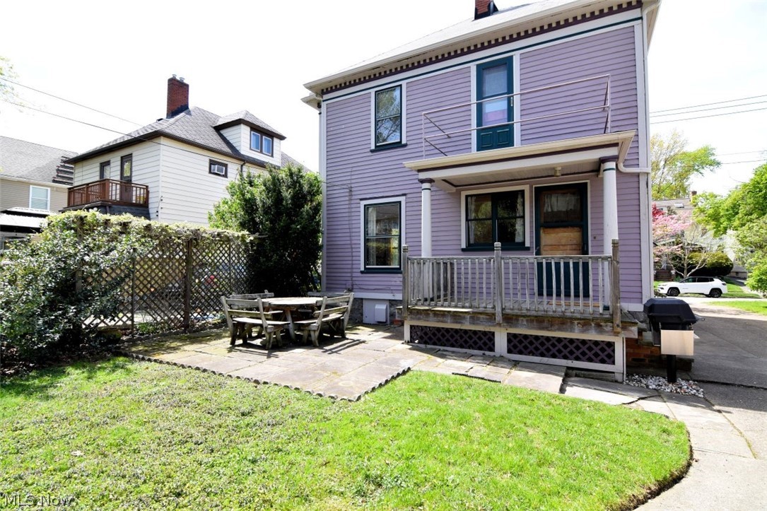 1257 Giel Avenue Lakewood OH 44107