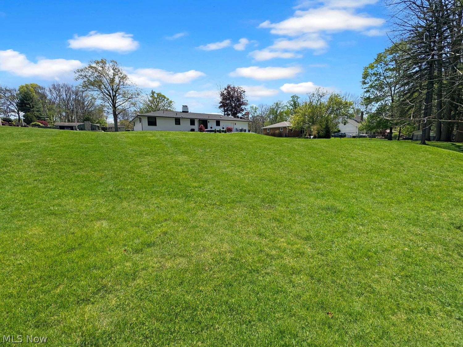 7096 Indian Trail Youngstown OH 44514