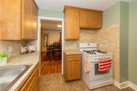 1553 Maplegrove Road South Euclid OH 44121