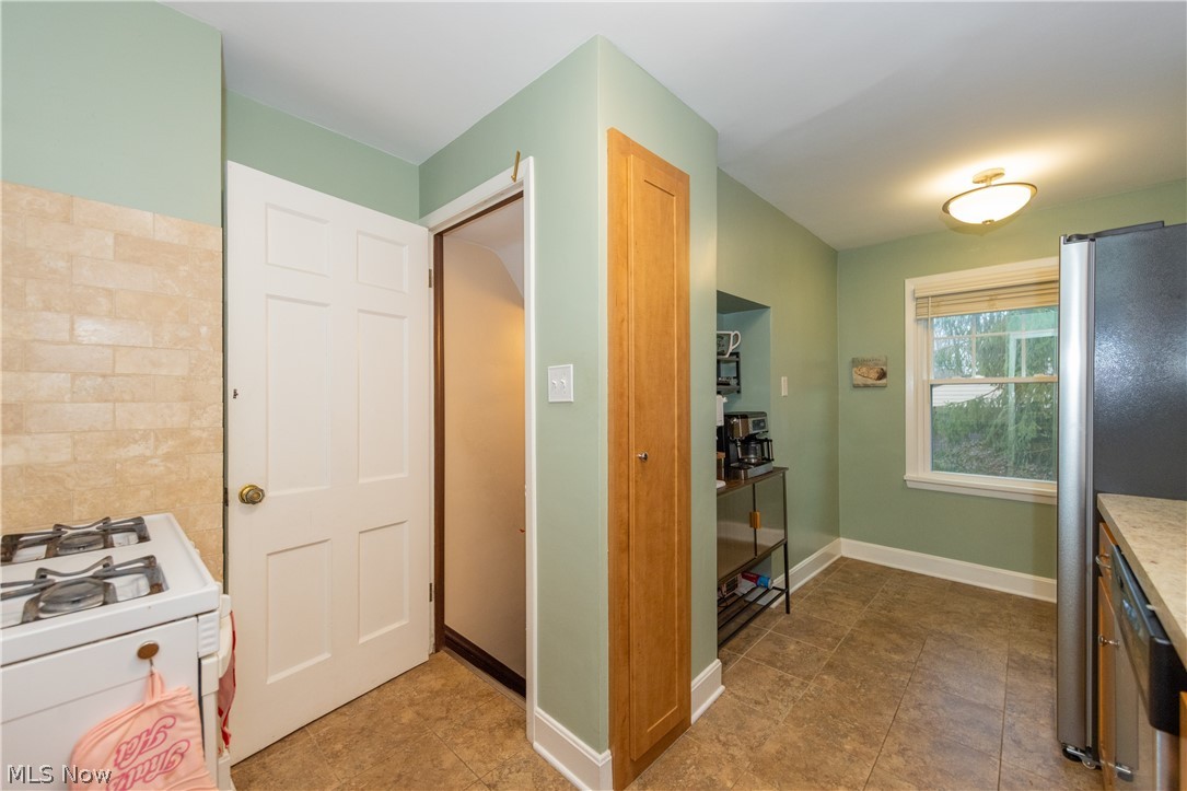 1553 Maplegrove Road South Euclid OH 44121