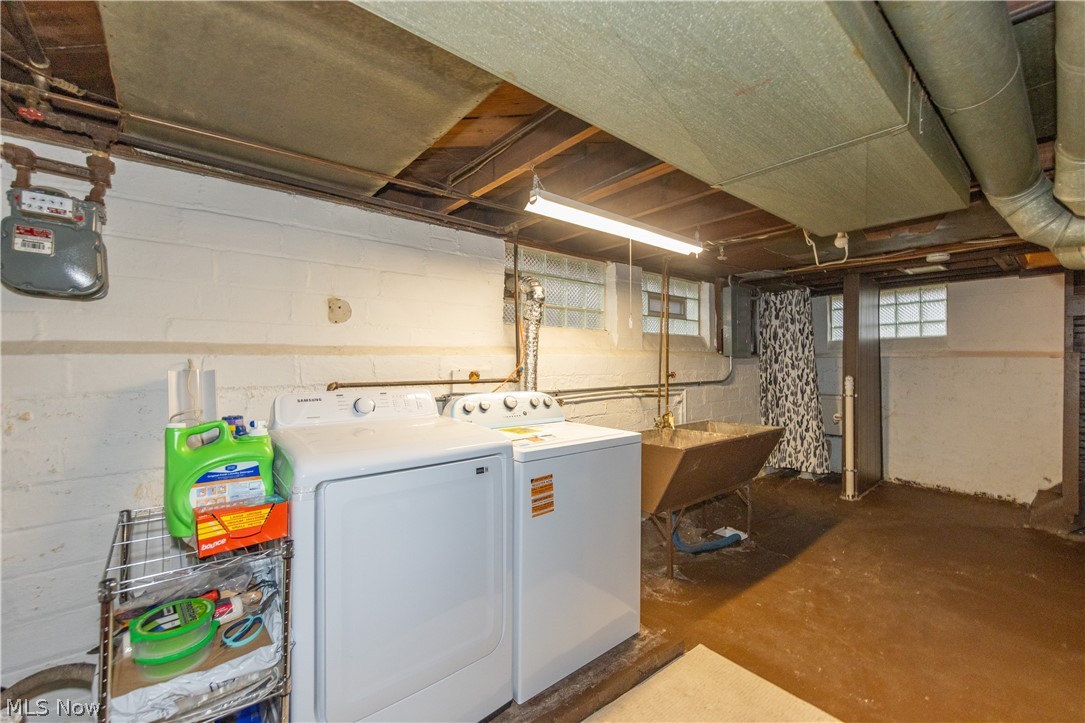 1553 Maplegrove Road South Euclid OH 44121
