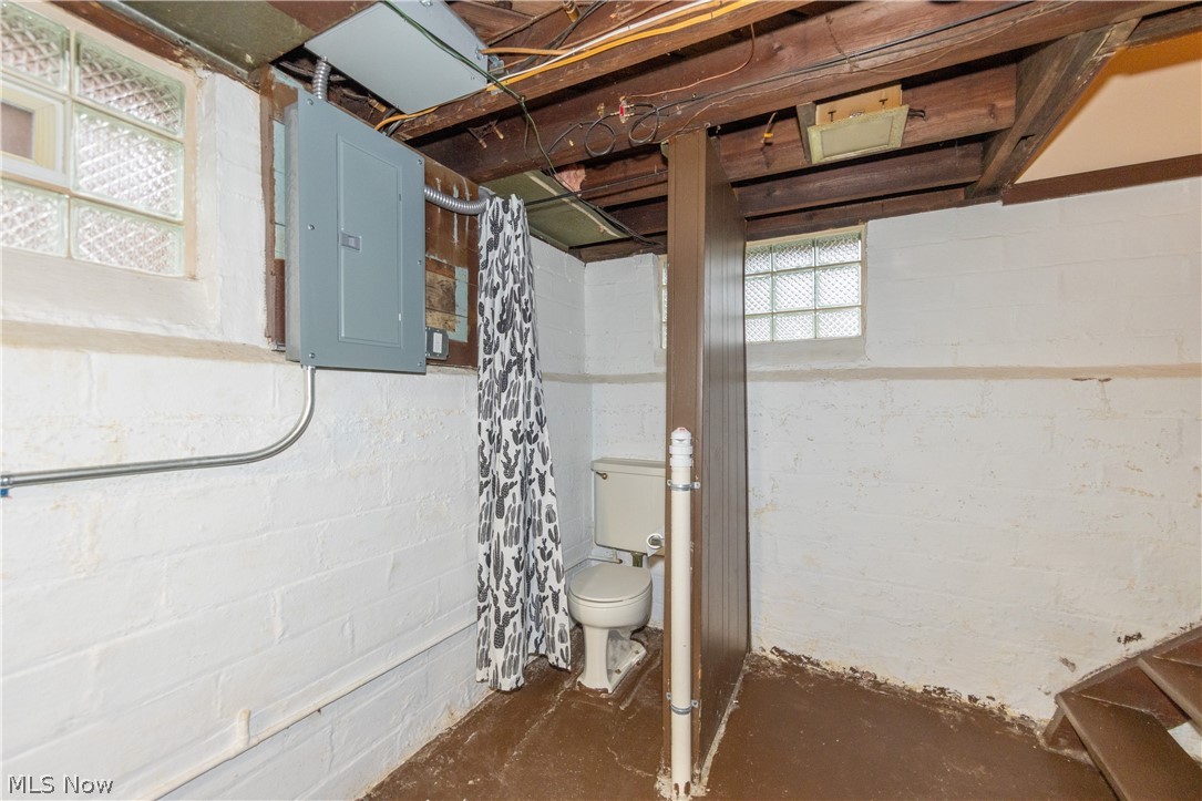 1553 Maplegrove Road South Euclid OH 44121